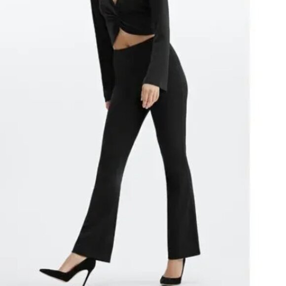 Fabletics Pants - Fabletics 24/7 Black Kick Flare Activewear Pants Size M